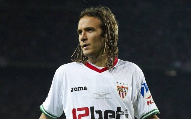 セビージャなどで活躍した元スペイン代表FWカペルが現役引退 「サッカー、本当にありがとう」