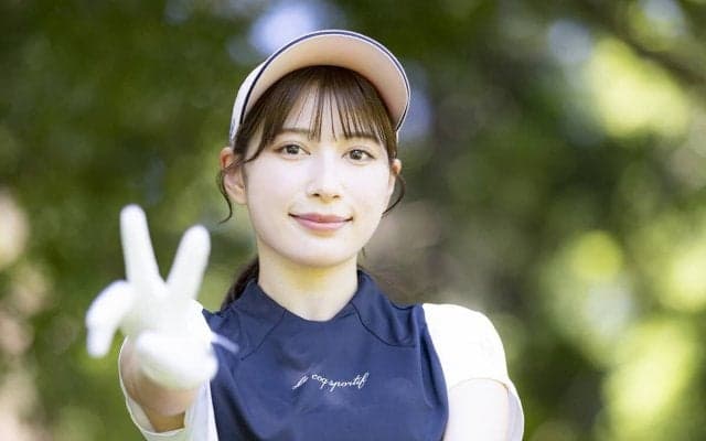 雪平莉左が飛距離アップレッスンでまたまた開眼 遠心力を使ったスイングで今日イチショットが出た