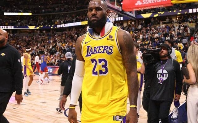 レイカーズの“レブロン温存計画”…プレータイムはキャリア最短になる可能性も