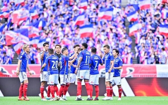 「ついにきたー!!!」横浜FMが「特製コラボミニ四駆」発売発表で早くも反響！「そういえばタミヤのロゴってトリコロール」「プレミアになる前に抑えておかなきゃね」の声