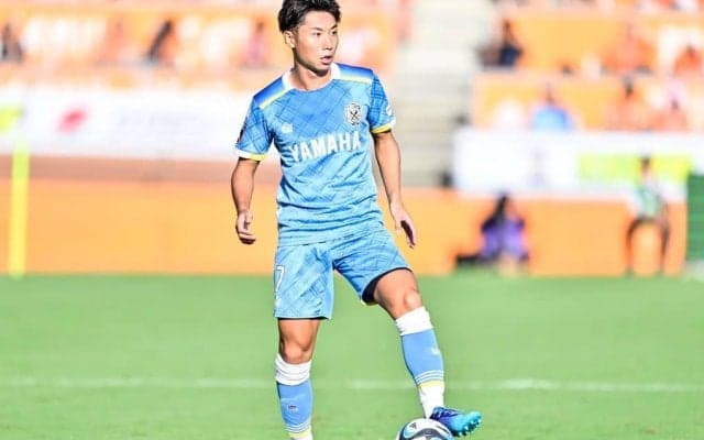 「救世主」「素敵すぎたゴール」J2磐田・上原力也がチームを救う圧巻ゴール！ 昇格ライバルとの直接対決で先制点許すも鮮やか左足弾で3位を堅守し、2位清水との差は1に