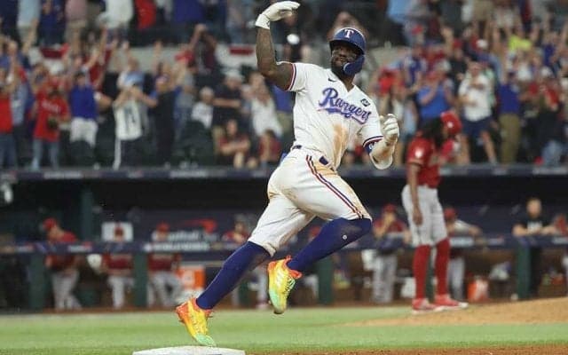 劇的V弾の元巨人助っ人、失踪経てスター選手に　大谷翔平と争った30歳が記録的躍動