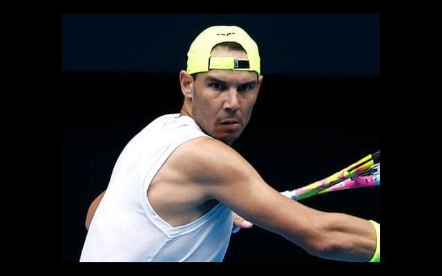  ナダル練習公開、サーブやボレーも 