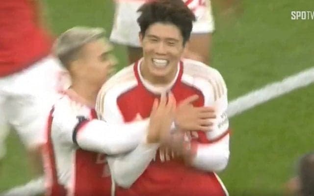 「トミーのことが大好きだよ、みんなもだ」冨安健洋の移籍後初ゴールにアルテタ監督が最大級の賛辞「チームにとってファンタスティックな存在」