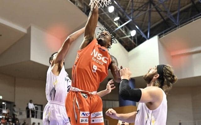 新潟アルビレックスBBが今季初白星…アルティーリ千葉は2OTの激闘に勝利／10月29日開催 B2試合結果