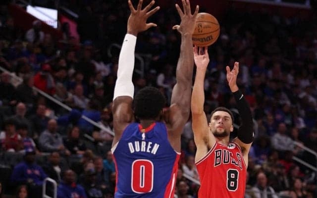 ザック・ラビーンが今季リーグ初の50得点超えも、ブルズは敵地でピストンズに大敗