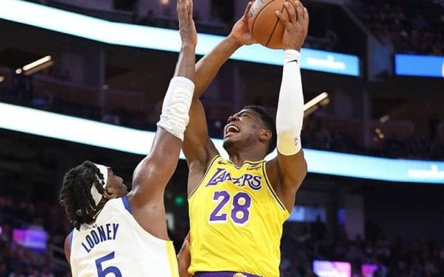 延長戦に持ち込むもレイカーズがキングスに惜敗…八村塁は第4Qに連続3Pで貢献