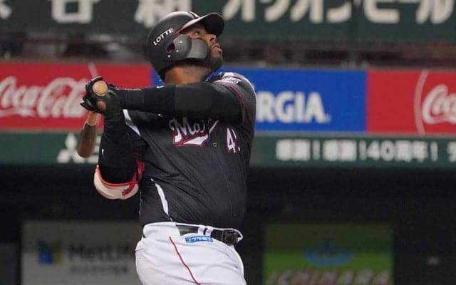 まさかの打率.179…日本野球は「合わなかった」　ロッテ退団から4年、輝く巨漢助っ人