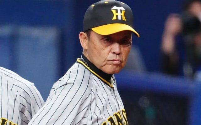 球場の雰囲気を一変させた岡田采配「やはり策士」　劇的勝利の伏線…阪神OBも驚いた一手
