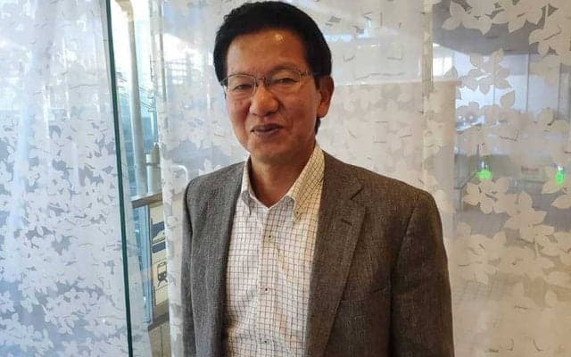 「息子さんに手を」母に謝罪した伝説の左腕　神宮のベンチ裏で…覚醒促した“愛の鉄拳”