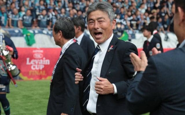 「やってきたことが間違ってなかった」悲願の初タイトル、ルヴァン杯制覇の福岡・長谷部茂利監督が最も嬉しかったこと「怯まずに挑んでいく」