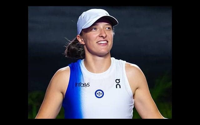  最終戦準決勝 1位と2位が激突 