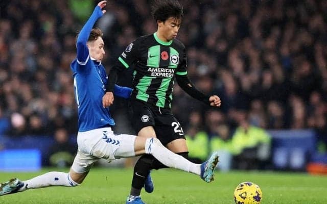 「完璧な左ウイング」三笘薫とオランダ逸材を識者が高評価！「欧州でトップクラス」とドリブル能力を称賛