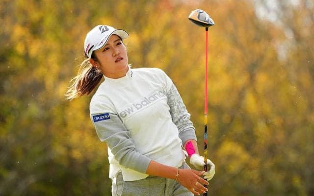 稲見萌寧、米ツアー初制覇に「素晴らしい瞬間」と実況感嘆　2位桑木志帆との“笑顔のハグ”も公開　TOTO ジャパンクラシック