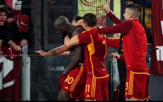 ローマが後半AT2発でデルビーに弾み付ける劇的勝利！　アズムン初ゴールにPK失敗のルカクが名誉挽回の逆転弾【セリエA】