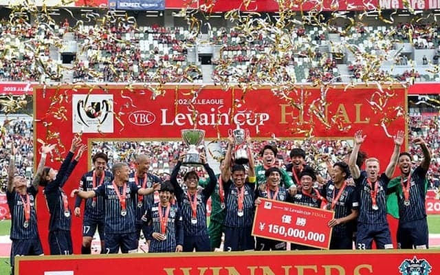 アビスパ福岡にあって、浦和レッズになかったモノ「選手たちが恥ずかしがらず、いいものを表現ができた」