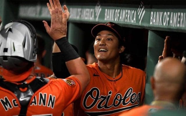 藤浪晋太郎「おめでたいやんか　おーん」　岡田監督“口癖”で古巣日本一を祝福