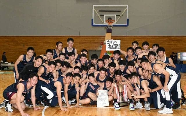 攻防において迷いのないプレーで勝利を手繰り寄せた福岡大学附属大濠…「受け身にならずにできた」と片峯聡太コーチ