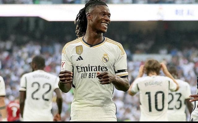 マドリーがカマヴィンガとの新契約締結！　20歳万能プレーヤーが2029年までの契約にサイン