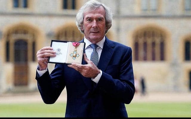 スパーズの伝説GKパット・ジェニングス氏、6日ダービーで体調崩すも大事に至らず