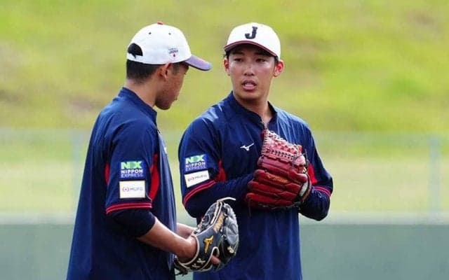 巨人右腕の“友だち作り”にファン熱視線　練習中に見せた笑顔に「可愛いな」