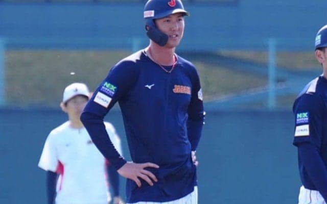 侍J秋広、金子コーチへまさかの誕生日プレゼント　アカペラ熱唱も…チーム結束へ一役