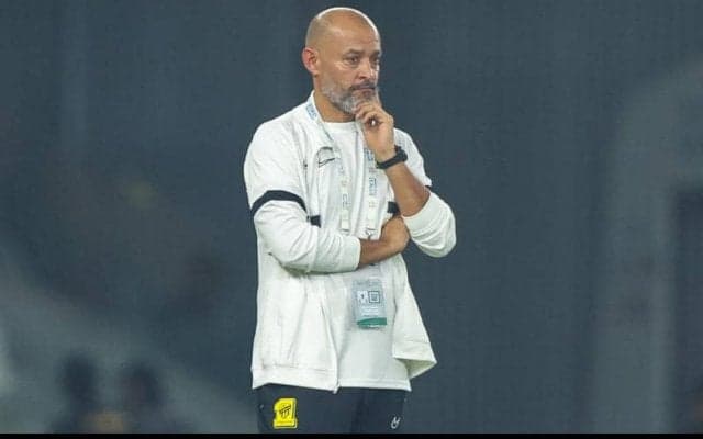 アル・イテハドがヌーノ監督を解任！　“ビッグネーム”ベンゼマと溝か