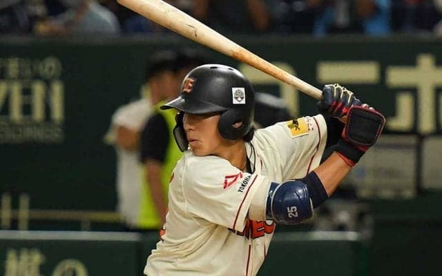 DeNAのドラ1・度会がいきなり衝撃アーチ　社会人日本選手権の第1打席で右越え弾