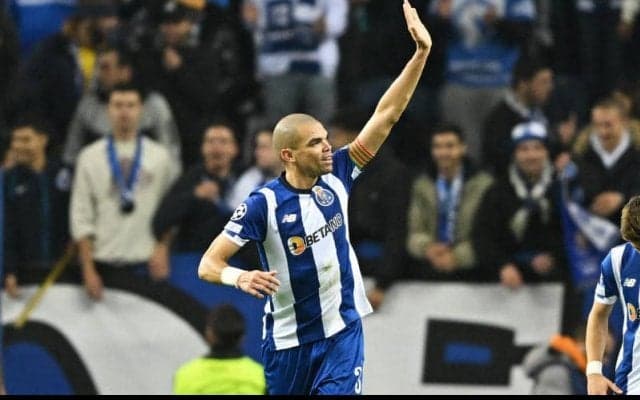 いまだ健在のペペがCL最年長弾！　40代では史上初