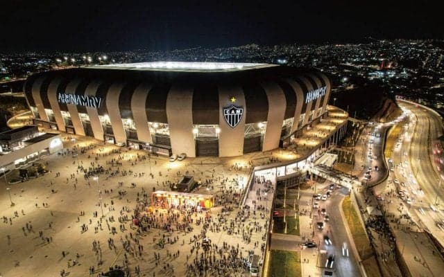 本拠地のピッチを天然芝から人工芝に変更へ…ブラジル1部強豪が苦渋の決断「満足できなくても決断せねば」