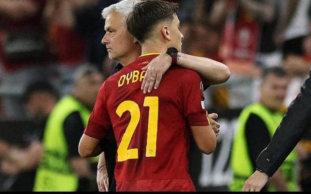 「W杯優勝後、母より先に連絡した…」、ディバラがモウリーニョとの良好な関係性明かす