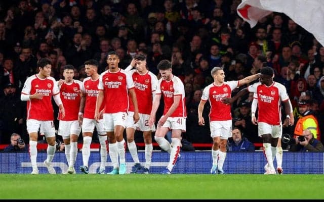 アーセナルがセビージャに連勝で首位を堅守！冨安は前半のみプレー【CL】