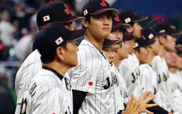 「参りましたっていう感じ」大谷翔平の6万個グラブ寄付に“恩師”栗山英樹氏も感嘆 「翔平らしい」と称えた行動とは？