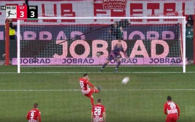 驚異の成功率90%！「キーパー絶望」「冷静すぎて怖い」わずか1秒“超爆速PK”も炸裂　ブンデスを代表する\"PKの名手\"グリフォの職人技がヤバすぎる