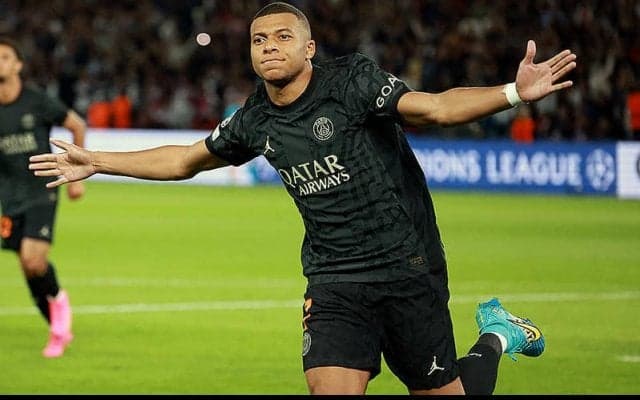 ムバッペがハットトリックのPSGがリーグ5連勝！　ランスは伊東純也の幻弾など圧巻ドンナルンマの牙城崩せず…【リーグ・アン】