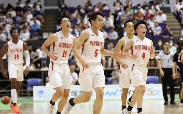 中島遙希が躍動した開志国際が無敗の6連勝…佐藤友の活躍で東山も白星／U18トップリーグ男子