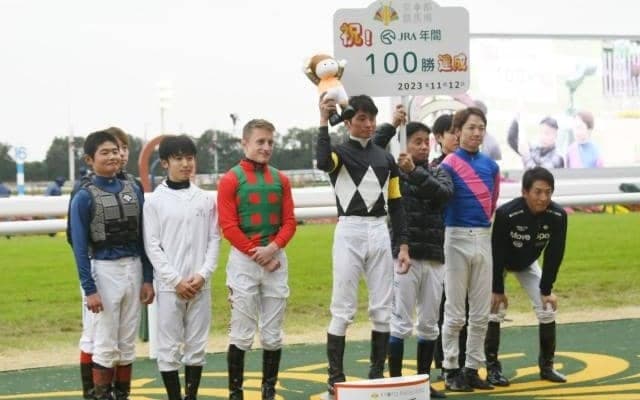 岩田望来騎手がJRA年間100勝達成！ 「無事に達成することができて良かった」