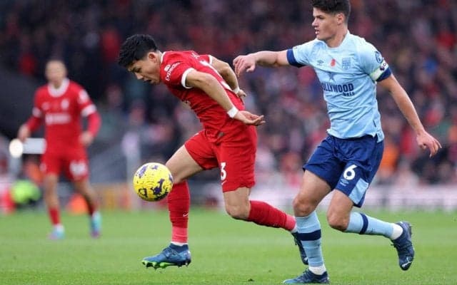 「縦パスうまい」「めっちゃいい」決定機まで繋がった遠藤航の鋭い縦パスに称賛の声！「楔のパスの意識が高い」