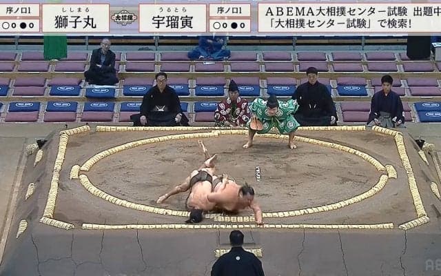 「力士の腹筋が割れてる」イメージとのギャップに驚きの声 頭から土俵に落ちる意地の白星に「おぉ！」館内ざわめきも