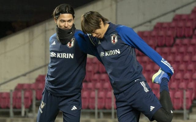 日本代表がＷ杯予選に向けて始動！追加招集の佐野海舟や細谷真大がシュート練習などで軽快な動き、伊東純也や南野拓実は別メニュー調整