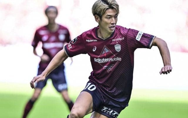 【大迫勇也が優勝王手の神戸にもたらしているもの(2)】“チーム第一”へと変貌し、「僕ら経験ある選手が先頭に立ってやるだけ」…鹿島戦後には後輩に譲ったメディア対応