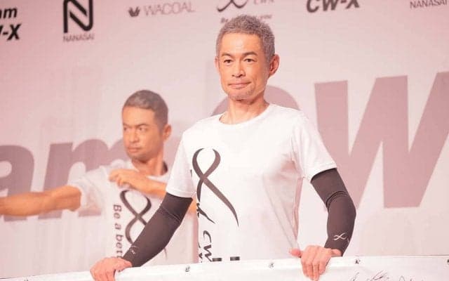 「最終的には元気でいたいよね」イチローさん、愛用ブランド着用でストレッチの“秘訣”を指南