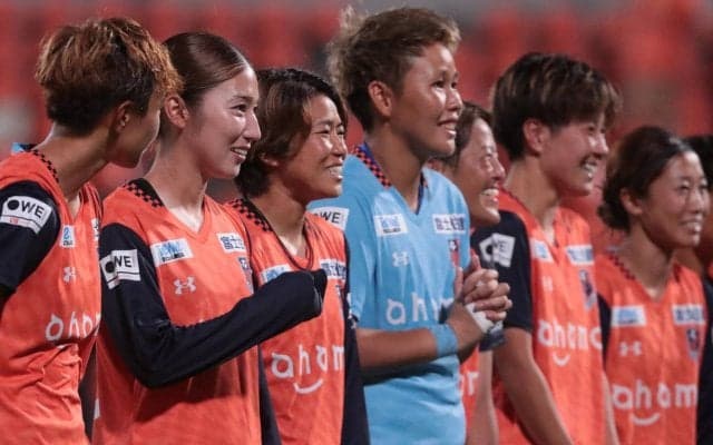 鮫島や有吉、仲田も！大宮V各選手の個性豊かな自画像が公開に、NACK内にはパネルも設置