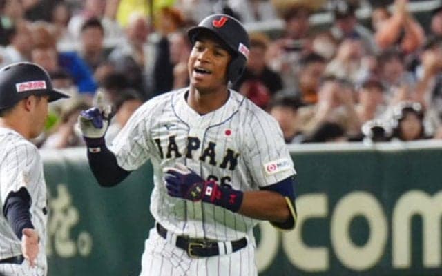 井端監督も納得「芯に当たればどこでも入る」　必然だった豪快弾…逸材23歳への期待