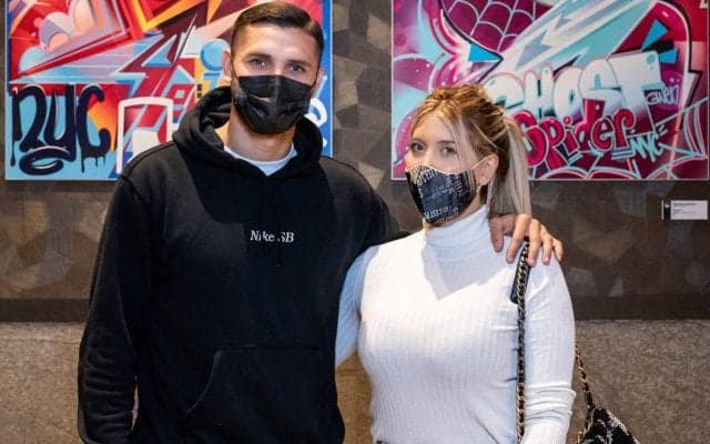 イカルディが結婚10周年を祝してワンダ・ナラに“再婚”を提案…ワンダ・ナラは白血病の闘病中