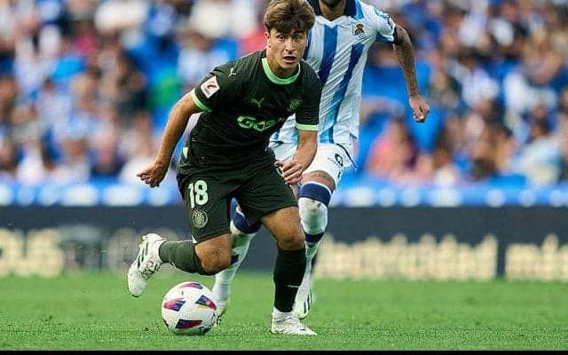 ガビ長期離脱のバルセロナ、ジローナへ武者修行中MFの早期ローンバックを検討か？