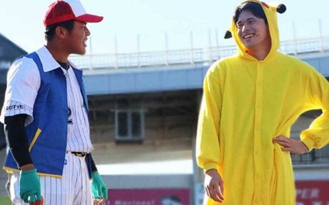 完全試合コンビが起こした“奇跡”　朗希ピカチュウ満面の笑み…カップルにファン悶絶