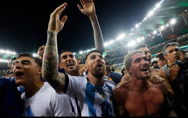 宿敵戦制したアルゼンチンが首位キープ！　2位ウルグアイ＆3位コロンビアも揃って勝利【W杯南米予選】