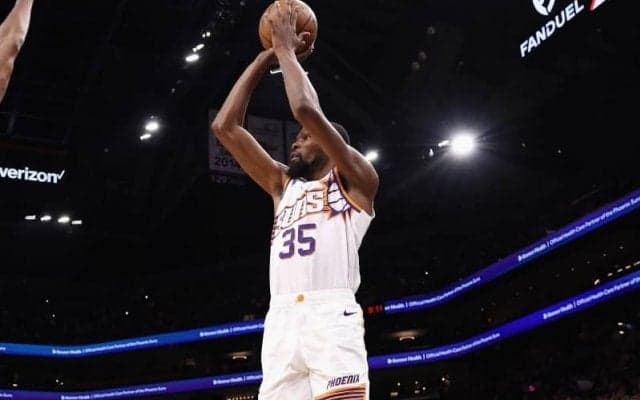 サンズがウォリアーズの猛追かわし5連勝…渡邊雄太はケガで3戦連続欠場