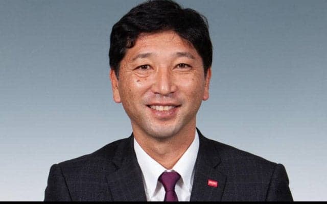 岡山が木山隆之監督の続投決定！　「J1への扉をともに開きましょう！」